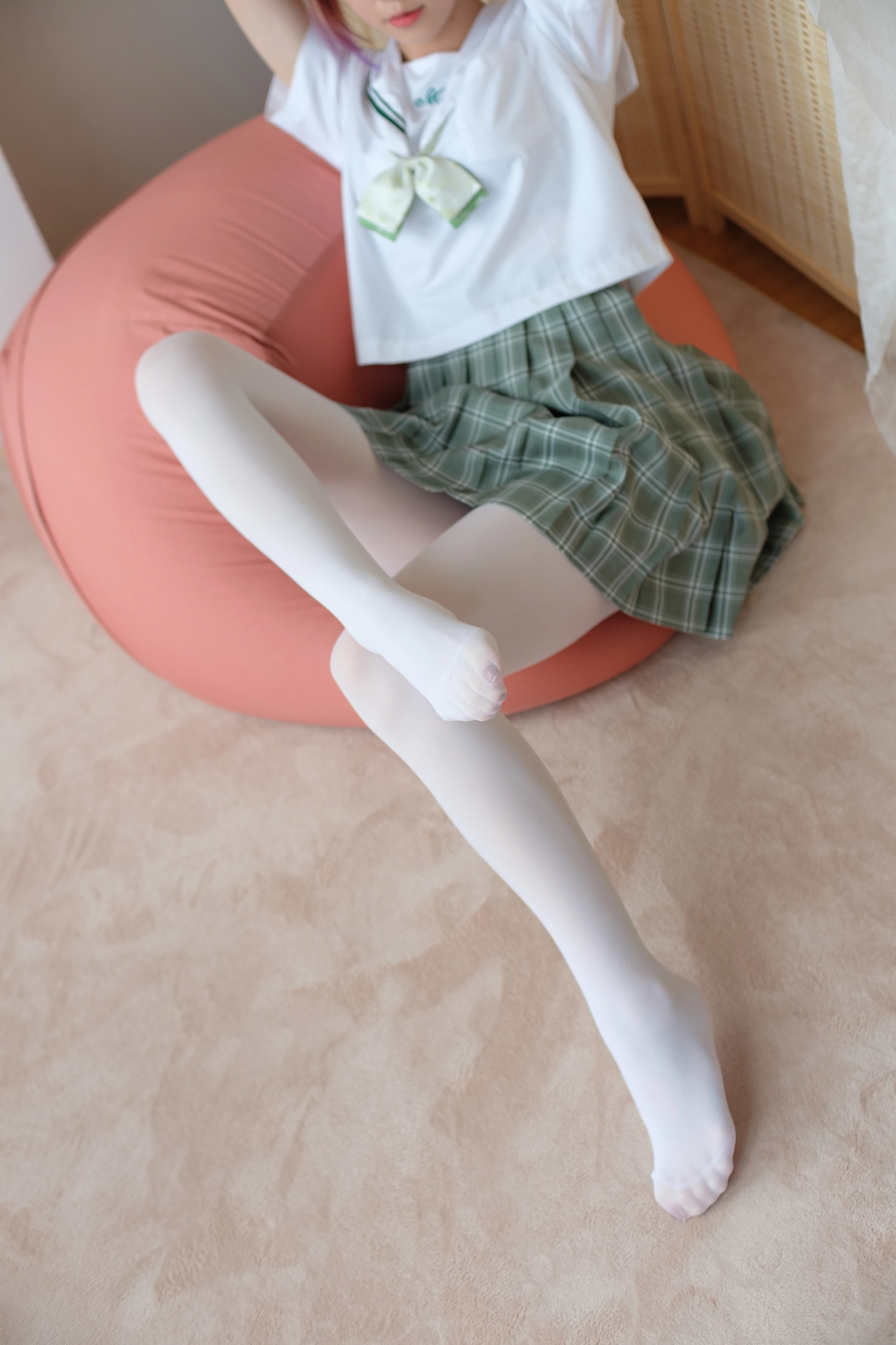 森萝财团 [BETA-023] JK白丝少女的美足 [88P]插图